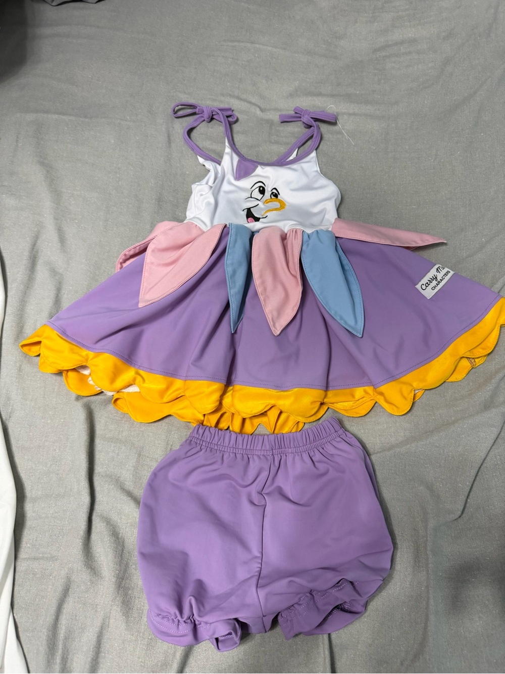 Beauty and the beast chip Disney dress size 4